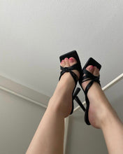 Load image into Gallery viewer, Alyssa heels
